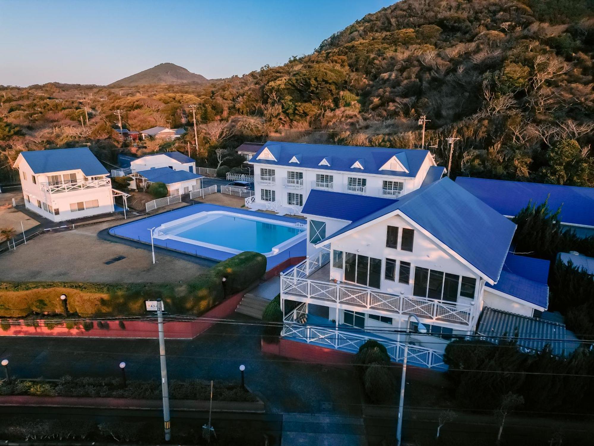 Hotel Kailani Oshima Buitenkant foto